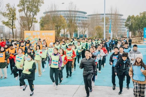 快盈500集团 “春季领跑 益起健康” —健康普及公益宣传活动圆满举办！
